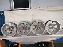 Laden Sie das Bild in den Galerie-Viewer, 4x Alufelge 15 Zoll 7.0" 5x120 35ET BMW E36 E46 Rim Wheel FEL8861903258ga