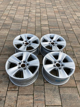 Load image into Gallery viewer, 4x Alufelge 17 Zoll 8.0" 5x120 6790172 BMW F11 F10 Rim Wheel FEL6806295174zl