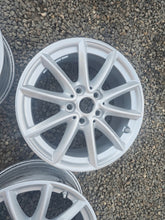 Laden Sie das Bild in den Galerie-Viewer, 4x Alufelge 16 Zoll 7.0" 5x112 52ET Glanz Silber 6855080 BMW 2 F45 F46 Rim Wheel FEL8230986755dd