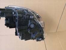 Laden Sie das Bild in den Galerie-Viewer, Frontscheinwerfer Opel E Combo 9816825980 Rechts Scheinwerfer Headlight SCH1844479361qk