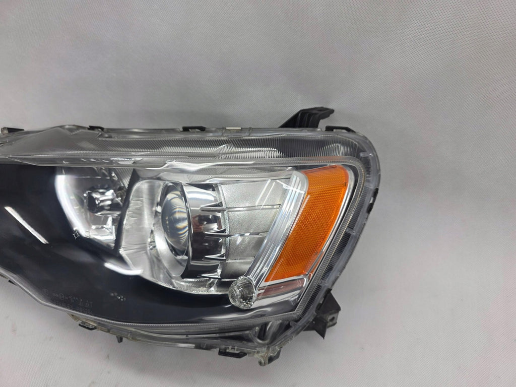 Frontscheinwerfer Mitsubishi Lancer VIII SPP18532 Links Scheinwerfer Headlight SCH3846462637aj