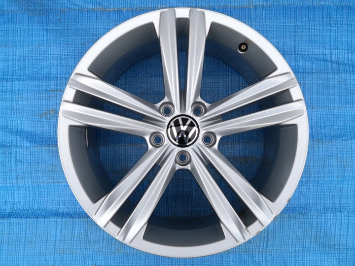1x Alufelge 18 Zoll 7.0" 5x112 43ET 5NA601025N Mg Tiguan Rim Wheel FEL1872928371hc
