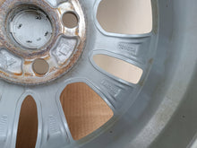 Load image into Gallery viewer, 1x Alufelge 15 Zoll 4.5" 4x100 35ET Glanz PW457-2422 Toyota Aygo Rim Wheel FEL4883366417mv