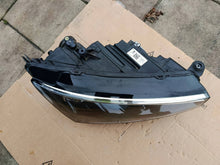Laden Sie das Bild in den Galerie-Viewer, Frontscheinwerfer Skoda Scala 657941016A Rechts Scheinwerfer Headlight SCH6078144187vl