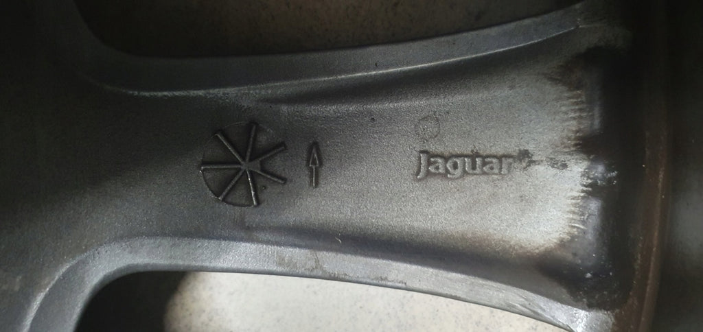 1x Alufelge 20 Zoll 10.0" 5x108 46ET Glanz Grau CW9M-1007-FA Jaguar Xj Xk Mg FEL8926826318hi