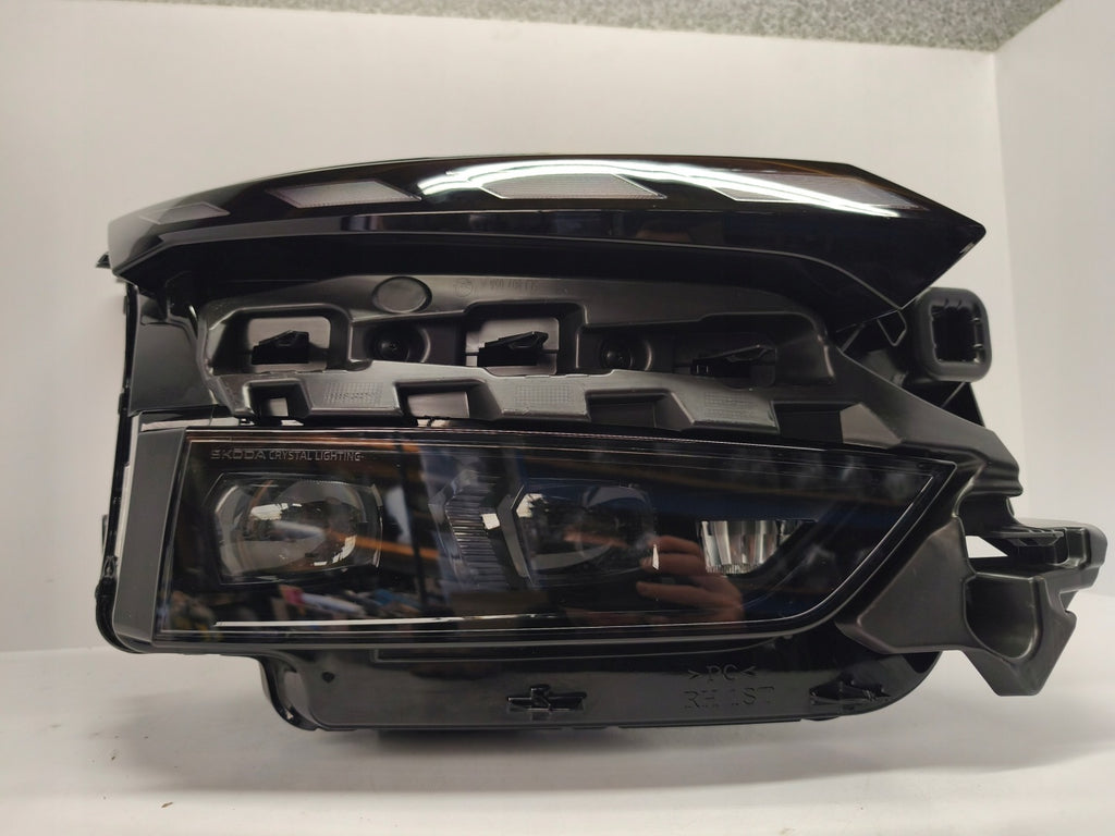 Frontscheinwerfer Skoda 5LB941036A LED Rechts Scheinwerfer Headlight SCH3539614305ge