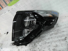 Load image into Gallery viewer, Frontscheinwerfer Ford Courier R2X613W030CE Links Scheinwerfer Headlight SCH7104112089eg