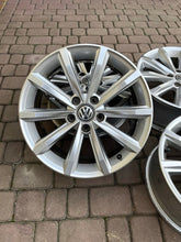 Load image into Gallery viewer, 4x Alufelge 17 Zoll 7.0" 5x112 40ET 3G0601025BP VW Passat B8 Beetle Touran FEL3811640122eb