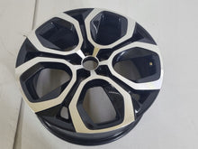 Laden Sie das Bild in den Galerie-Viewer, 1x Alufelge 18 Zoll 7.0&quot; 5x114.3 35ET Renault Rim Wheel