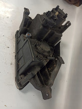 Laden Sie das Bild in den Galerie-Viewer, Frontscheinwerfer Hyundai Terracan Links Scheinwerfer Headlight SCH2533154988xq