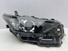 Laden Sie das Bild in den Galerie-Viewer, Frontscheinwerfer Toyota Auris 81110-02K30 LED Rechts Scheinwerfer Headlight