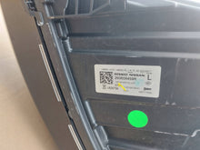 Laden Sie das Bild in den Galerie-Viewer, Frontscheinwerfer Renault Master I 260608459R Links Scheinwerfer Headlight SCH1316100972tx