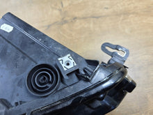 Load image into Gallery viewer, Frontscheinwerfer Seat Leon 5FB941007F Links Scheinwerfer Headlight SCH3594215183vp
