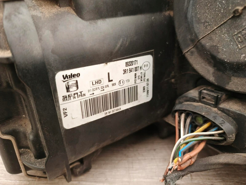 Frontscheinwerfer Seat Exeo 3R1941007H Xenon Ein Stück (Rechts oder Links)