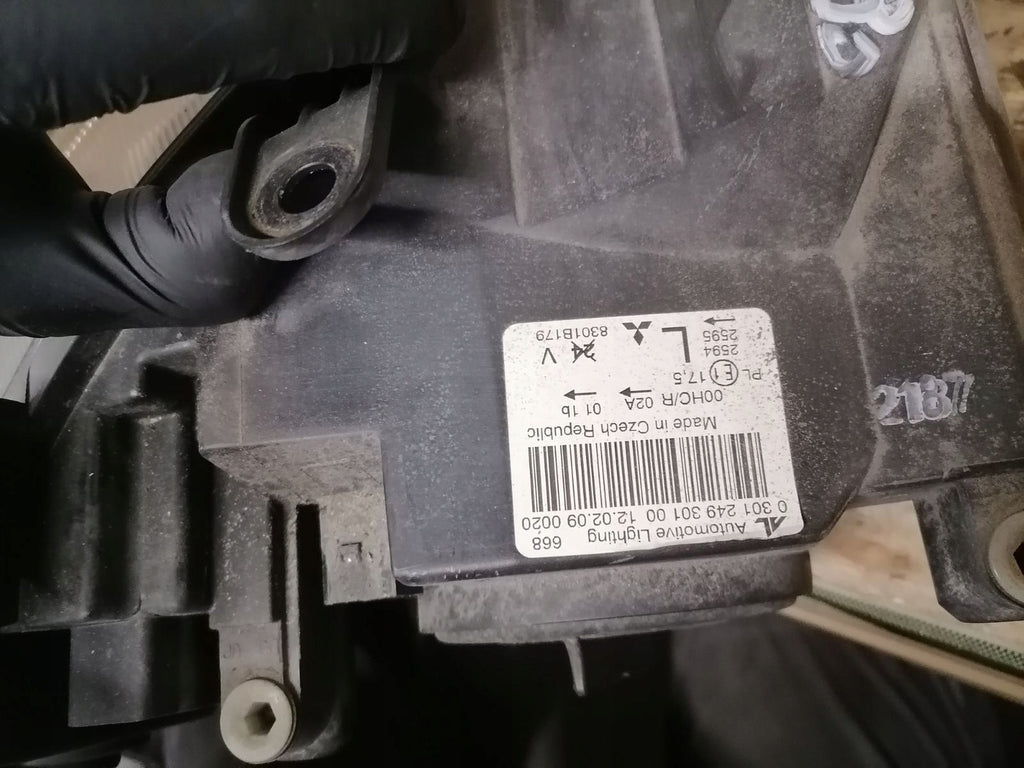 Frontscheinwerfer Mitsubishi Colt VI 8B179301 Links Scheinwerfer Headlight