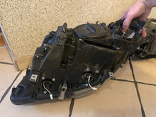 Laden Sie das Bild in den Galerie-Viewer, Frontscheinwerfer BMW 5 F11 F10 7203246 7203245 Xenon Rechts oder Links SCH4359085289jq