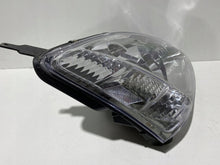Laden Sie das Bild in den Galerie-Viewer, Frontscheinwerfer Honda Civic I ARO16915 Rechts Scheinwerfer Headlight