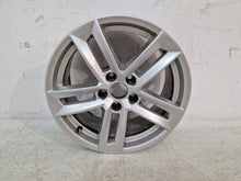 Laden Sie das Bild in den Galerie-Viewer, 1x Alufelge 17 Zoll 7.5" 5x112 38ET Glanz Silber 8W0601025E Audi A4 Rim Wheel FEL2779881751if