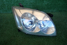 Load image into Gallery viewer, Frontscheinwerfer Toyota Avensis Rechts Scheinwerfer Headlight SCH5270808789ku