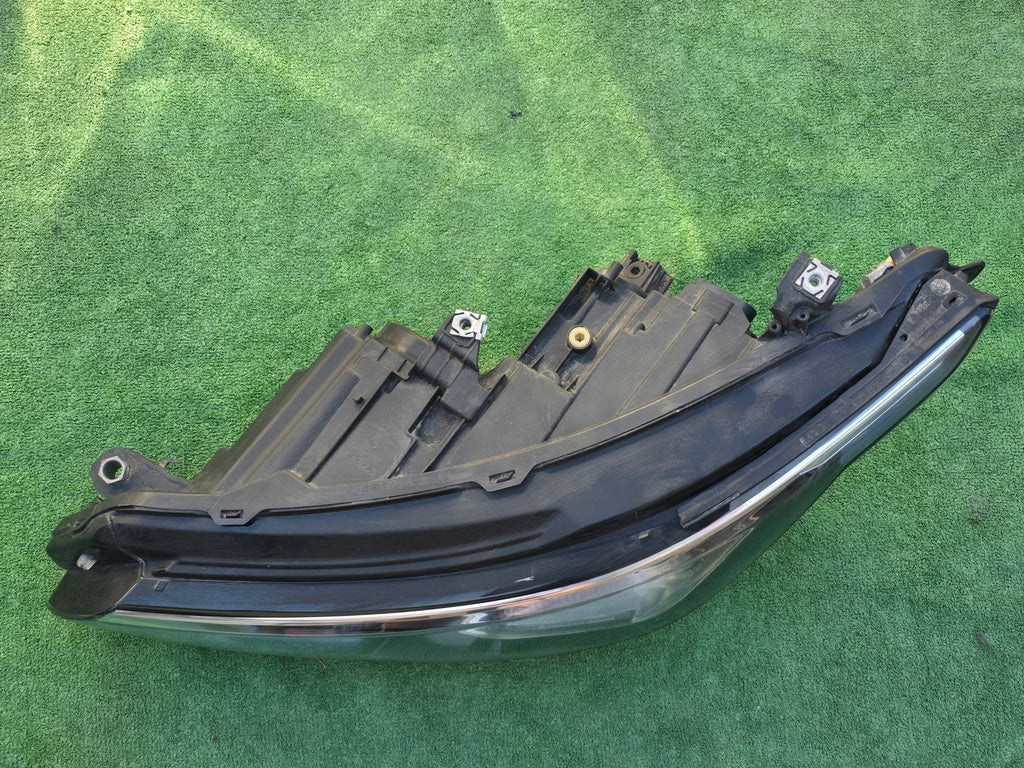 Frontscheinwerfer VW Golf VIII 5H1941035 LED Links Scheinwerfer Headlight SCH8796896018xx