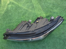 Laden Sie das Bild in den Galerie-Viewer, Frontscheinwerfer VW Golf VIII 5H1941035 LED Links Scheinwerfer Headlight SCH8796896018xx