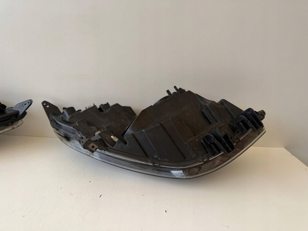 Frontscheinwerfer Renault Scenic 89902925 89902926 Ein Satz Headlight SCH2980148432si
