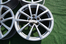 Laden Sie das Bild in den Galerie-Viewer, 4x Alufelge 17 Zoll 7.5" 5x112 36ET Glanz Silber 4K0601025 Audi A6 C7 B9 FEL9665231377ou