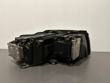 Laden Sie das Bild in den Galerie-Viewer, Frontscheinwerfer Audi A8 Xenon Links Scheinwerfer Headlight SCH9871207615nh
