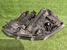 Laden Sie das Bild in den Galerie-Viewer, Frontscheinwerfer VW Transporter 7E5941016 Rechts Scheinwerfer Headlight SCH9439325937yw