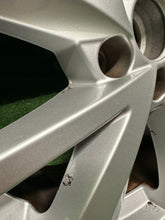 Load image into Gallery viewer, 1x Alufelge 17 Zoll 7.0" 5x112 45ET Glanz Silber 81A601025C Audi Rim Wheel FEL9770373987wc