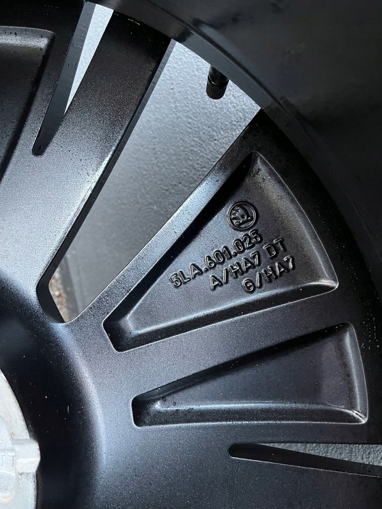 1x Alufelge 19 Zoll 8.0" 5x112 45ET Glanz Silber 5LA601025A Skoda Enyaq FEL1005896518jk