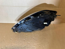 Laden Sie das Bild in den Galerie-Viewer, Frontscheinwerfer VW Golf VIII 5H1941005C Full LED Links Scheinwerfer Headlight SCH9402012822bh