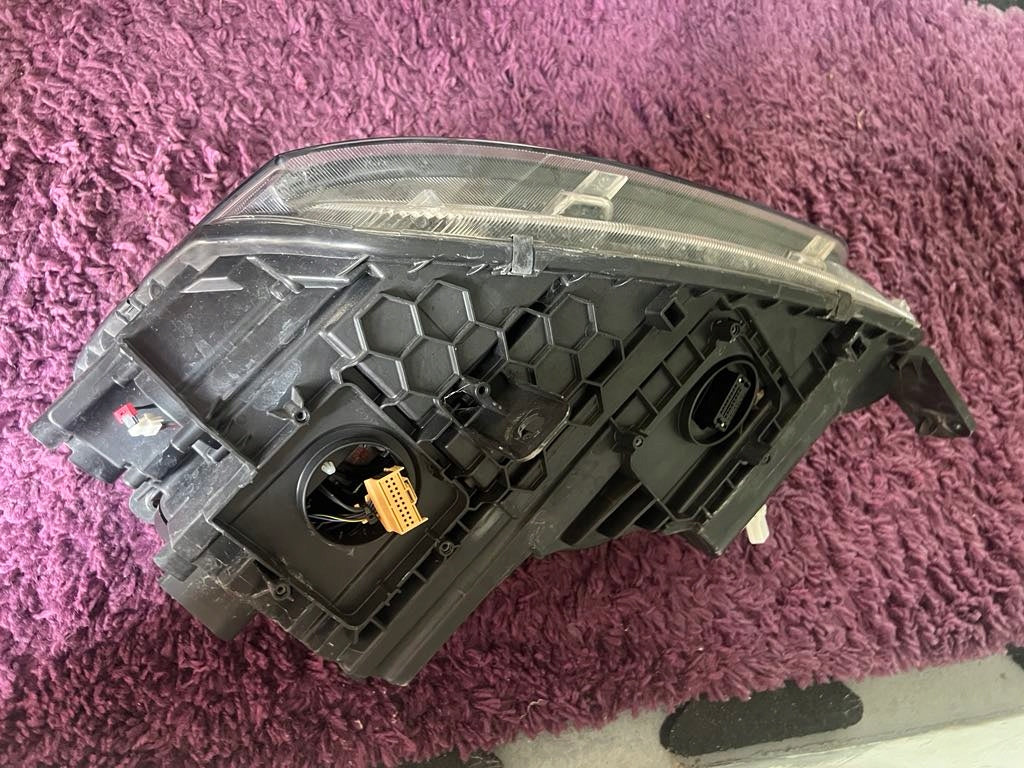 Frontscheinwerfer Skoda Yeti 5L1941016C17S Xenon Rechts Scheinwerfer Headlight