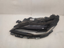 Laden Sie das Bild in den Galerie-Viewer, Frontscheinwerfer Tesla 3 1760888-99-C Full LED Links Scheinwerfer Headlight