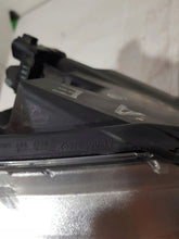 Load image into Gallery viewer, Frontscheinwerfer Toyota Yaris Rechts Scheinwerfer Headlight