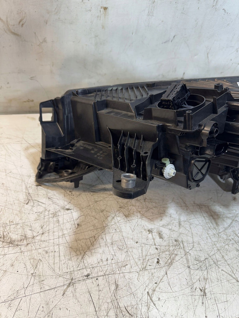 Frontscheinwerfer Skoda Enyaq IV 5LB941016G Vorderseite Scheinwerfer Headlight