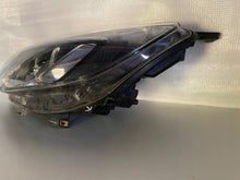 Laden Sie das Bild in den Galerie-Viewer, Frontscheinwerfer Opel Astra J 13253650 LED Links Scheinwerfer Headlight SCH4773573841bu