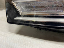 Laden Sie das Bild in den Galerie-Viewer, Frontscheinwerfer Audi Q5 80A941043 Links Scheinwerfer Headlight