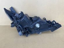 Laden Sie das Bild in den Galerie-Viewer, Frontscheinwerfer Mazda III BHR1-51040 Links Scheinwerfer Headlight