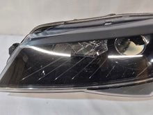Load image into Gallery viewer, Frontscheinwerfer Skoda Superb 3V1941015B Links Scheinwerfer Headlight SCH7782899338fc