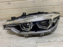 Laden Sie das Bild in den Galerie-Viewer, Frontscheinwerfer BMW F30 F31 9883501 Links Scheinwerfer Headlight
