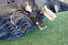 Load image into Gallery viewer, Frontscheinwerfer BMW 1 E88 E81 E82 E87 7263640-02 Rechts Scheinwerfer Headlight SCH5341524298gl