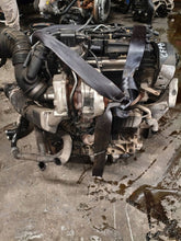 Load image into Gallery viewer, Motor VW Passat B7 CFFB 2.0 140PS 103kW Diesel Engine Unkomplett MOT7058457404dd