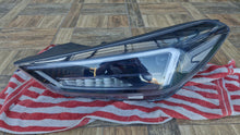 Laden Sie das Bild in den Galerie-Viewer, Frontscheinwerfer Hyundai Tucson D7921-21C10 Ein Stück (Rechts oder Links)