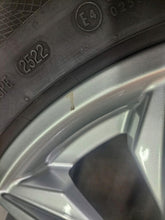 Load image into Gallery viewer, 4x Alufelge 17 Zoll 7.0" 5x112 34ET Glanz Silber 80A601025J Audi Q5 A3 I FEL3495848654vu