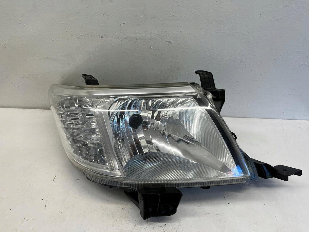 Frontscheinwerfer Toyota Hilux Rechts Scheinwerfer Headlight SCH8760258555zx