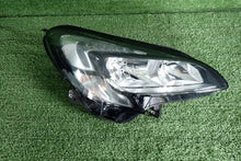 Laden Sie das Bild in den Galerie-Viewer, Frontscheinwerfer Opel Corsa E 39108227 Rechts Scheinwerfer Headlight SCH2032116419tq