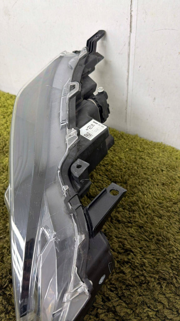 Frontscheinwerfer Toyota Yaris Cross 0D-310 LED Rechts Scheinwerfer Headlight SCH2703565465jv