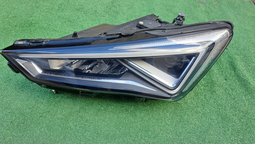 Frontscheinwerfer Seat Tarraco 5FJ941007H Full LED Links Scheinwerfer Headlight