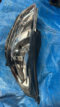 Load image into Gallery viewer, Frontscheinwerfer Hyundai I30 Links Scheinwerfer Headlight